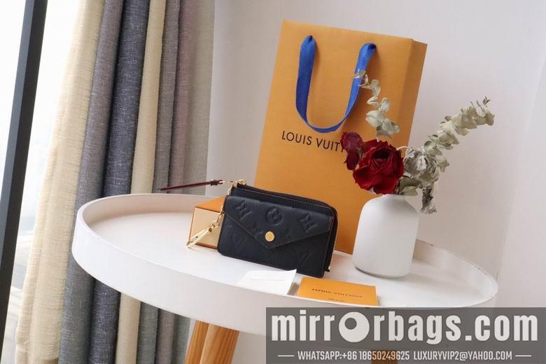 LV Bags M69431 13X9.5X2.5cm YG 6