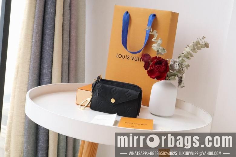 LV Bags M69431 13X9.5X2.5cm YG 5