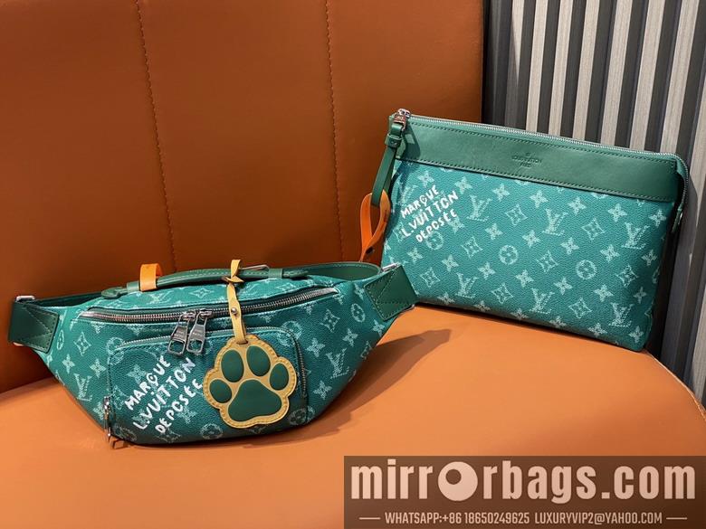 LV Bags Voyage M12665 21x32x8cm gf