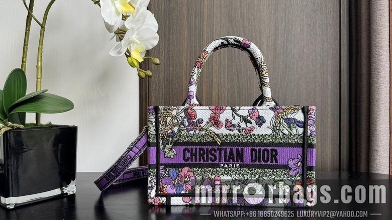 Dior  Bags 7001 21.5X13X7.5cm