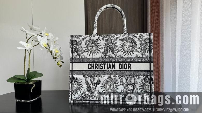 Dior Bags 8001 41X35X18cm YG 3