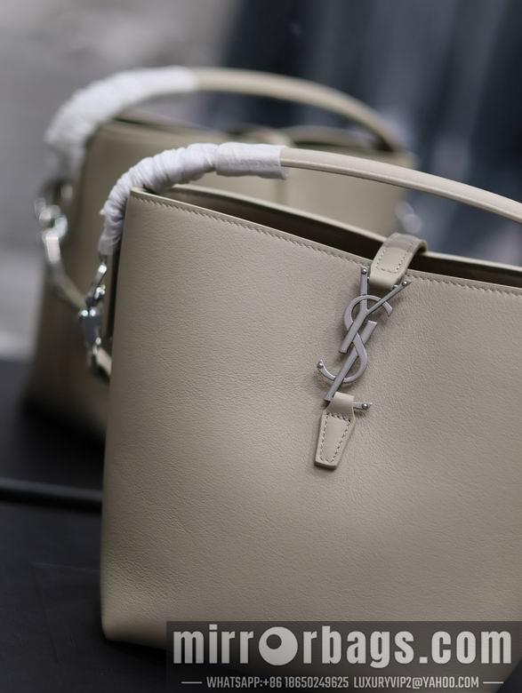 YSL Bags 749036 17X20X13cm YG 1