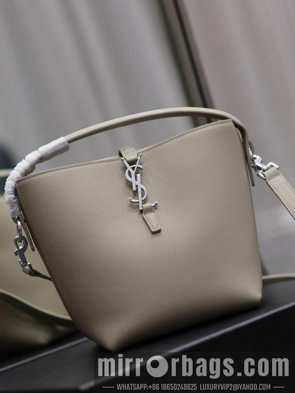 YSL Bags 749036 17X20X13cm YG 1