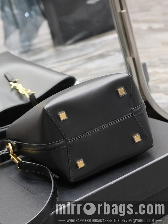 YSL Bags 749036 17X20X13cm YG 5