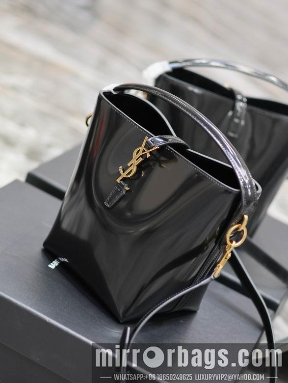 YSL Bags 749036 17X20X13cm YG 4
