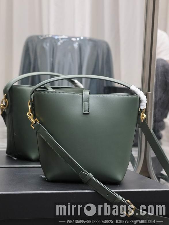 YSL Bags 749036 17X20X13cm YG 3