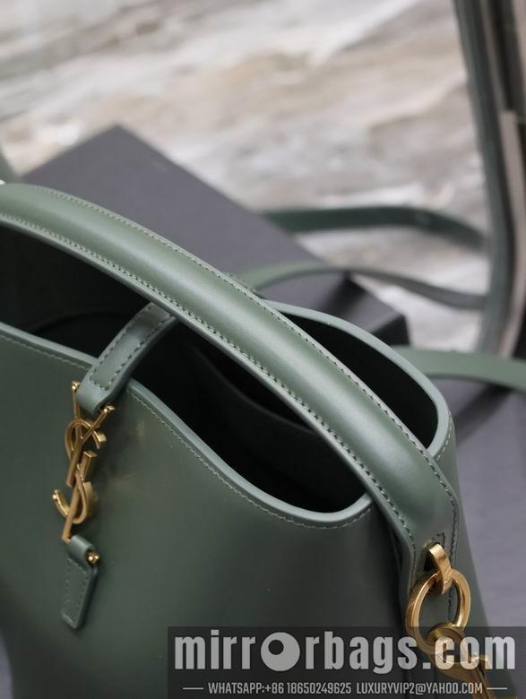 YSL Bags 749036 17X20X13cm YG 3