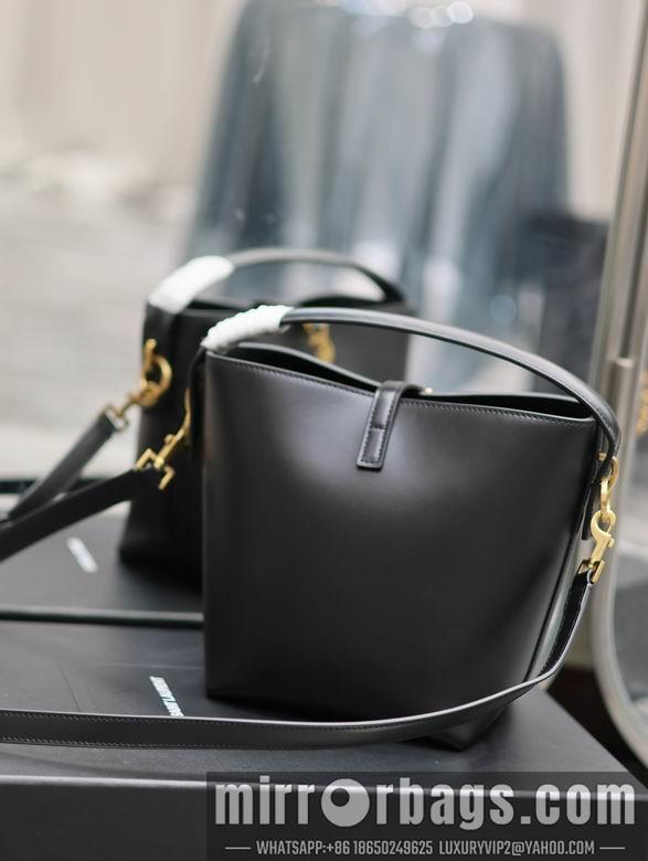 YSL Bags 749036 17X20X13cm YG 5