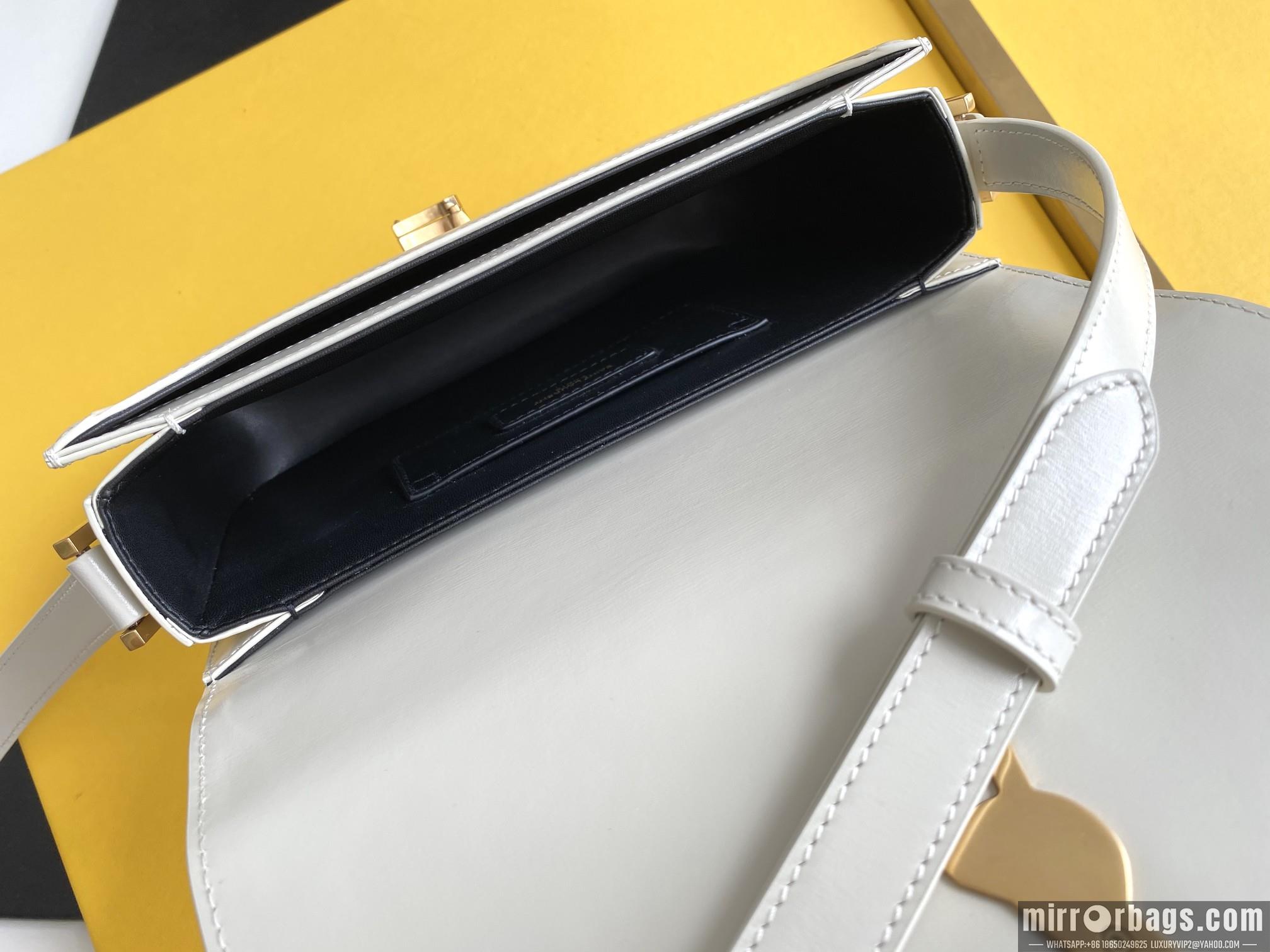 YSL Bags 634305 23x16x6 cm wf01