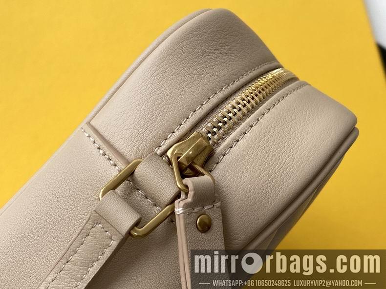YSL Bags 520534 23x16x6 cm wf07