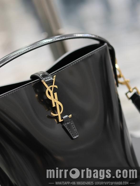 YSL Bags 749036 17X20X13cm YG 4