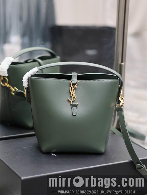 YSL Bags 749036 17X20X13cm YG 3