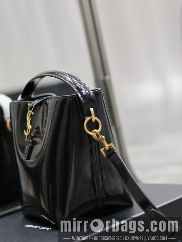 YSL Bags 749036 17X20X13cm YG 4
