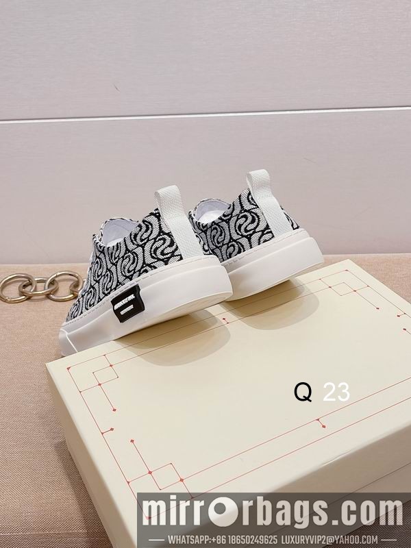 Gucci Shoes sz38-44 HY1102