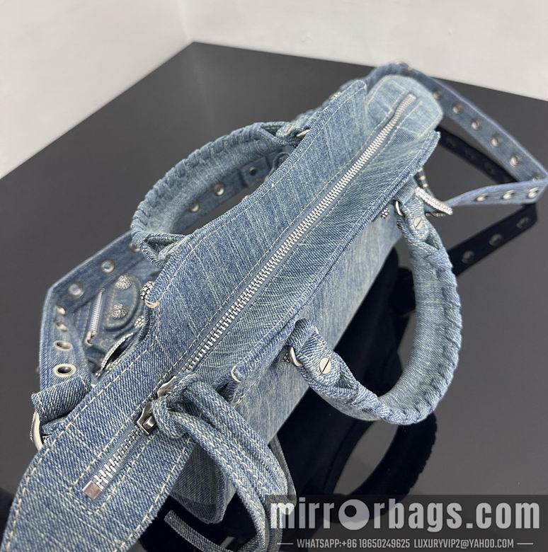 Balenciaga Bags 699 26X17.8X11.4cm GY