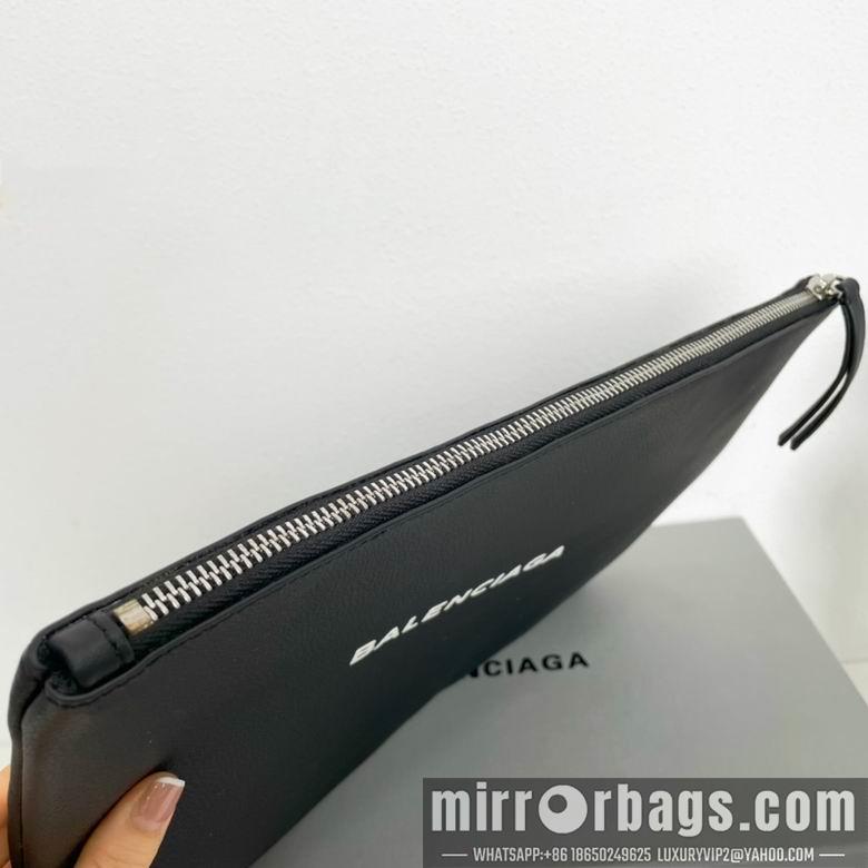 Balenciaga Bags 370B 35cm GY