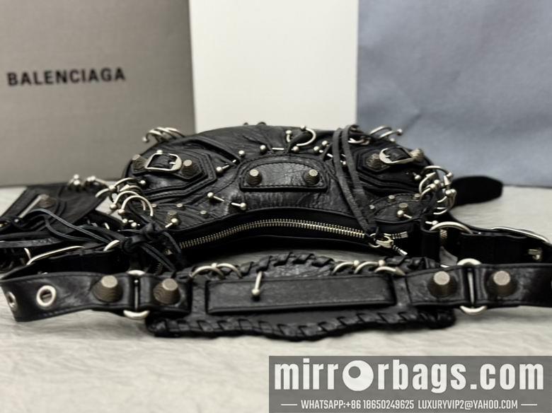 Balenciaga Bags 701 26X16X9.9cm GY