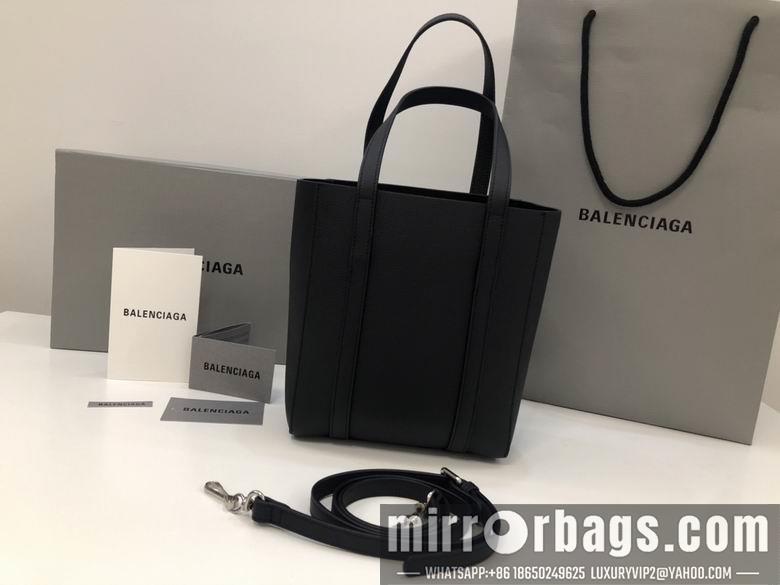 Balenciaga Bags 810630 19x9.5x22cm FY
