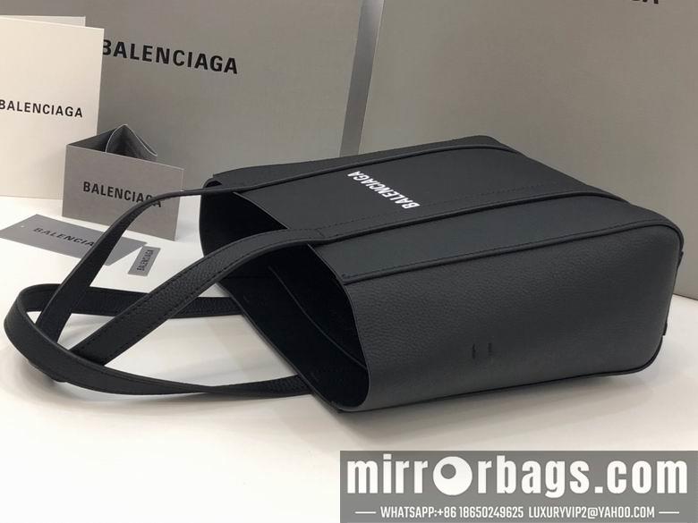 Balenciaga Bags 810630 19x9.5x22cm FY