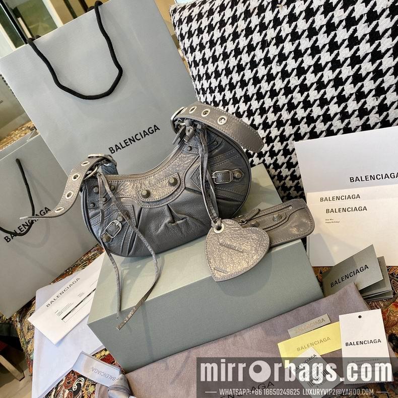 Balenciaga Bags S26x7x16 L33x9x16cm 2