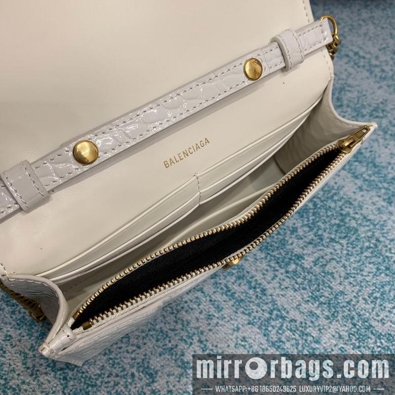 Balenciaga Bags 656050 19x12x5cm FY 3