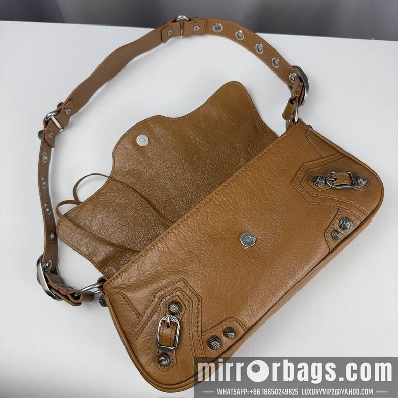 Balenciaga Bags le cagole 29X13X4cm 010305 GY 1