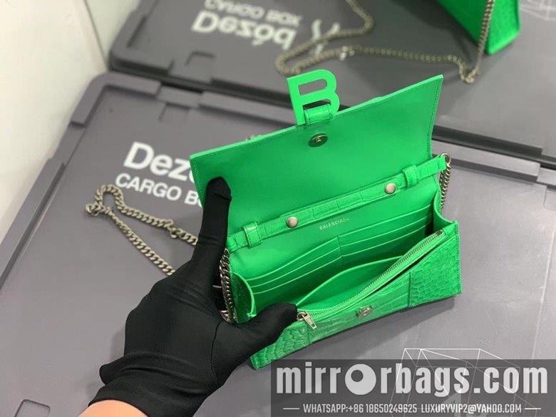 Balenciaga Bags 656050 19x12x5cm FY 6