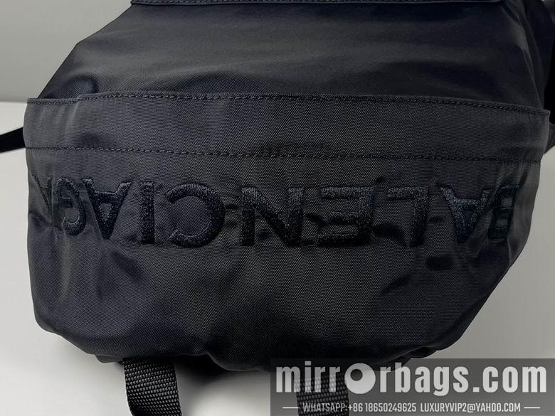 Balenciaga Bags 401 36X49X13cm XM 3