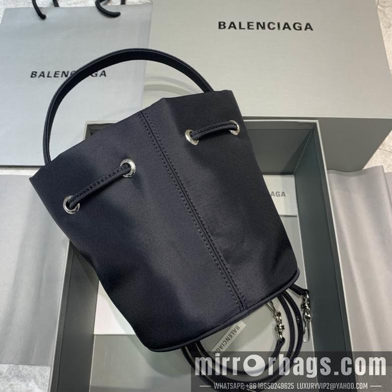 Balenciaga Bags Balenciaga 15x15x18cm FY 11