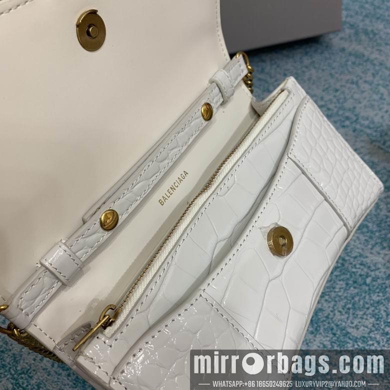 Balenciaga Bags 656050 19x12x5cm FY 3