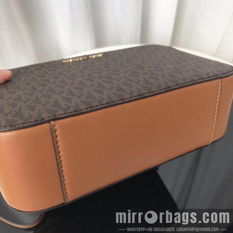 Michael Kors Bags 22X15X7cm 090306 DY 4