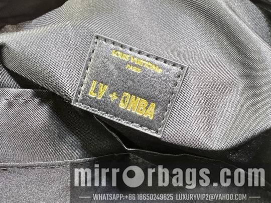 1:1 Louis Vuitton Bags NBA M85146 32x40x13cm cs