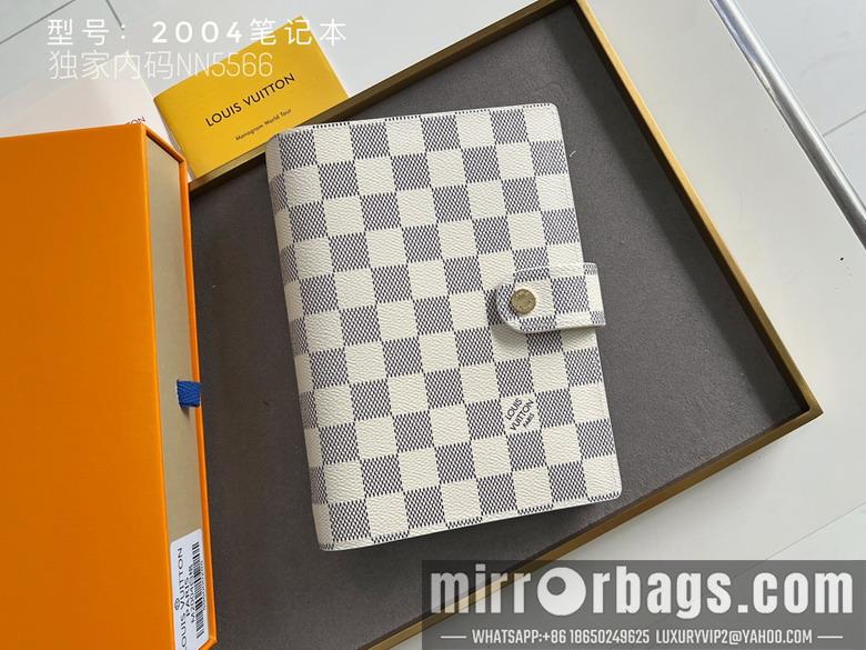 1:1 Louis Vuitton Bags 2004 14x8cm zy2