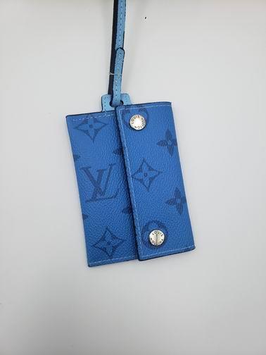 1:1 Louis Vuitton Bags Necklace M83153 7.6x10x0.5cm zy1