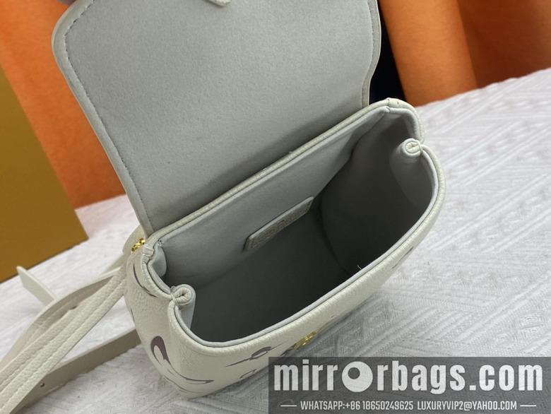 1:1 Louis Vuitton Bags Tiny M80738 13x19x8cm zy1