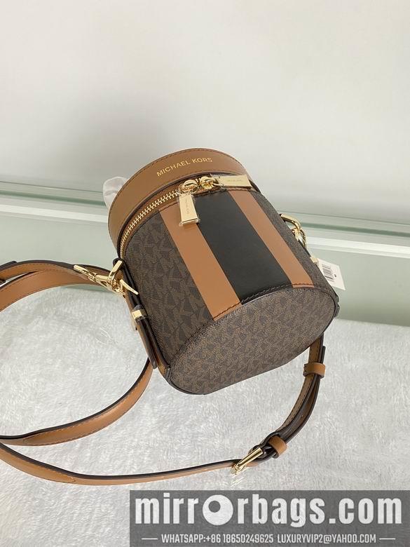 Michael Kors Bags 14X14X15cm 090926 DY 3