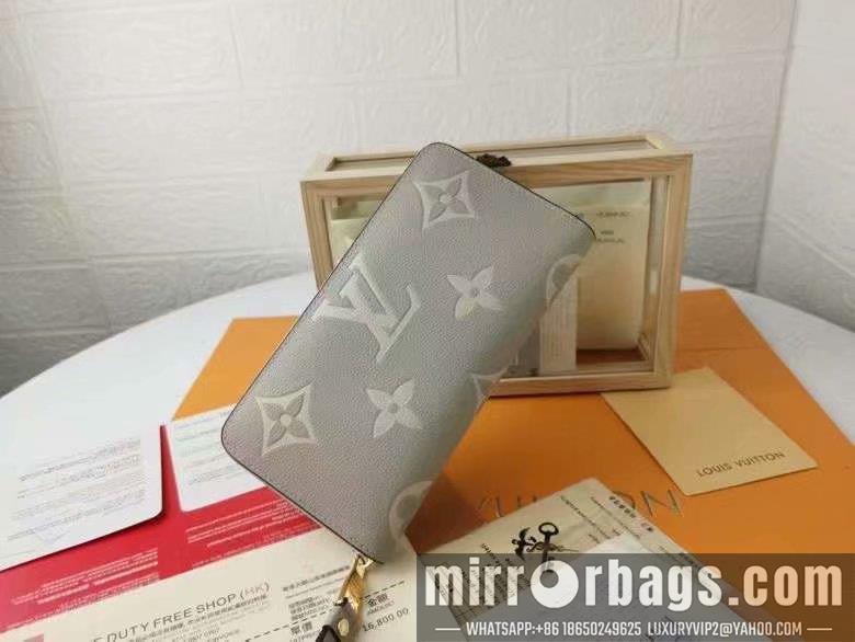 1:1 Louis Vuitton Bags M69794 80116 80481 60017 19.5X10cm XMY 3colour
