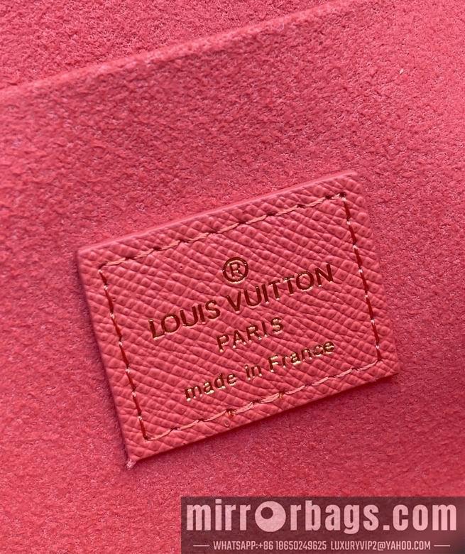 1:1 Louis Vuitton Bags M82627 21X11X2cm