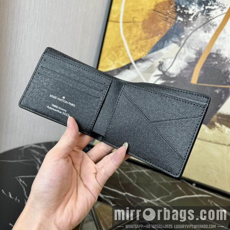 1:1 Louis Vuitton Bags M82573 11.5X9X1.5cm YG 2colour