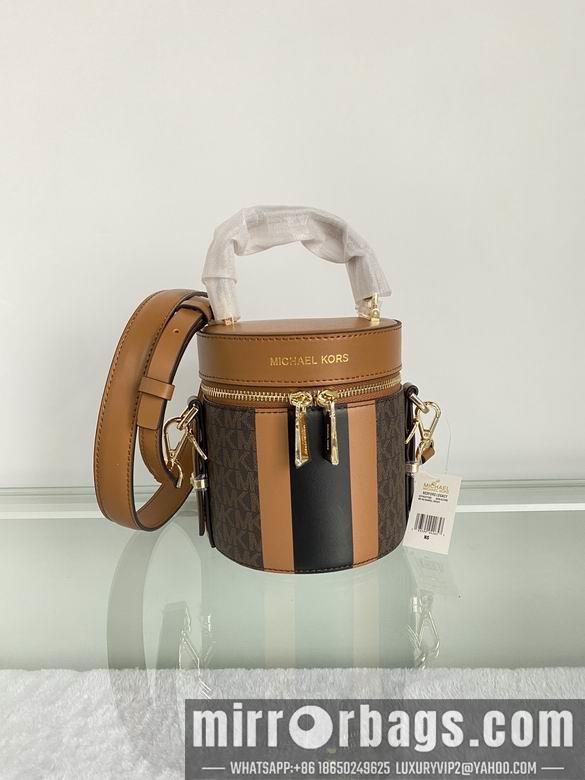 Michael Kors Bags 14X14X15cm 090926 DY 3