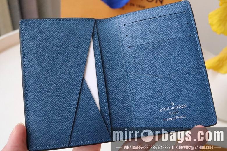 1:1 Louis Vuitton Bags M30985 8X11X1cm YG 3色