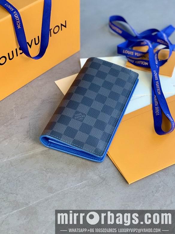 1:1 Louis Vuitton Bags M64044 19X10cm YG-1