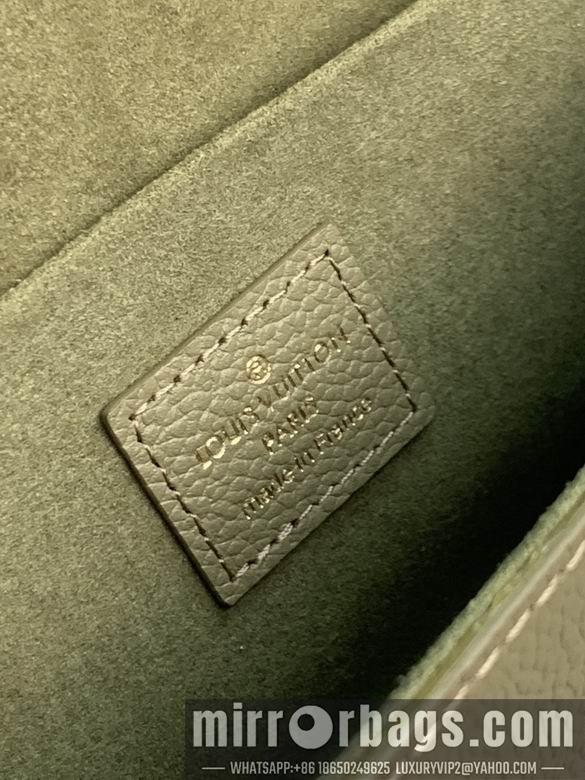 1:1 Louis Vuitton Bags M42480 21X12X3cm