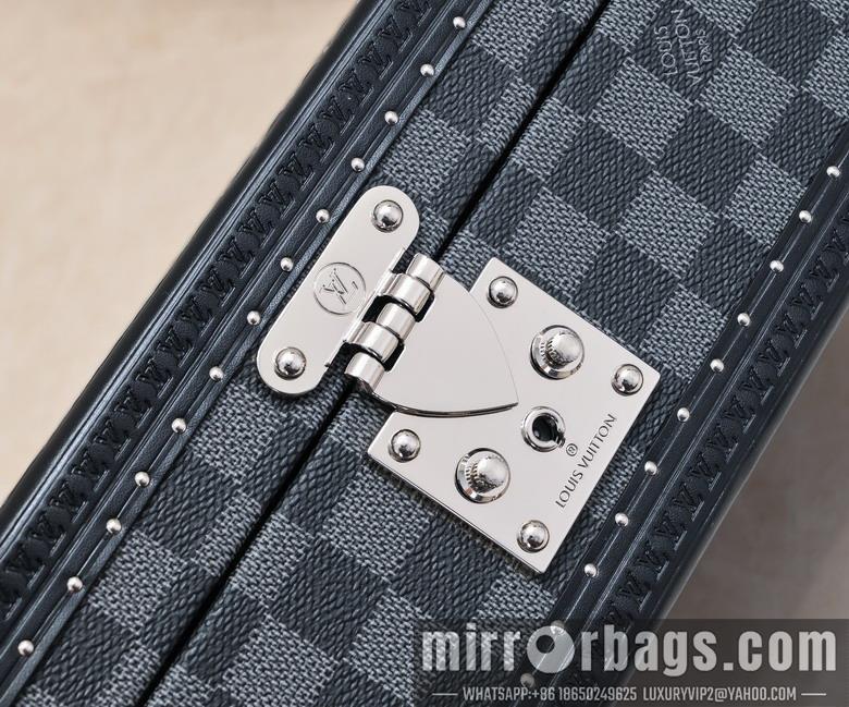 1:1 Louis Vuitton Bags M4700B 34x18x11cm ss1