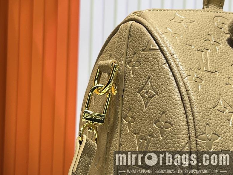 1:1 Louis Vuitton Bags Speedy M11323 30x21x17cm ss2