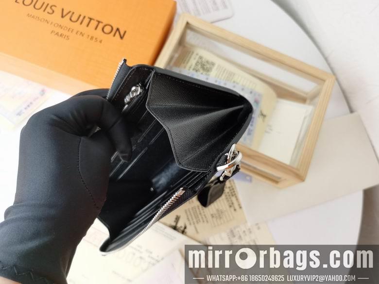 1:1 Louis Vuitton Bags M69037 19X11X3.5cm XMY 4
