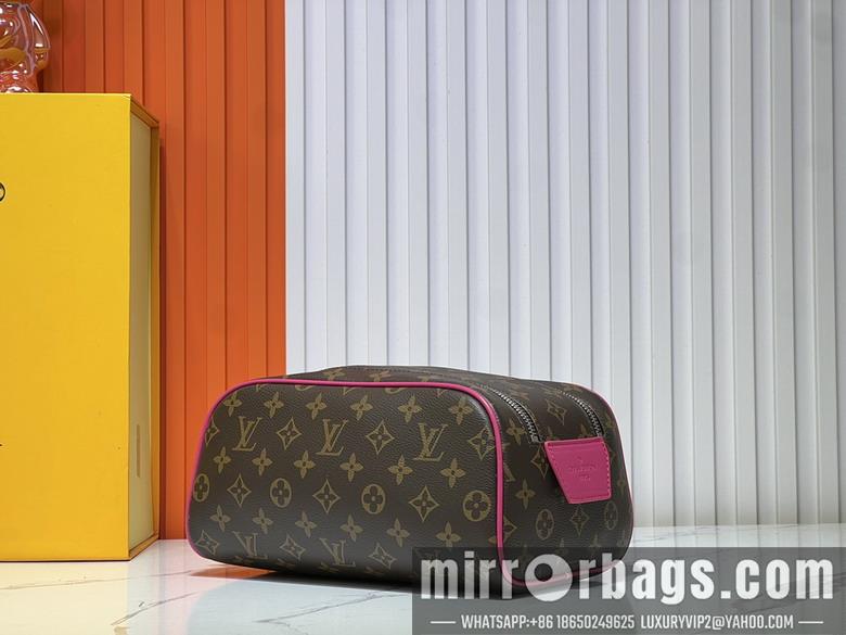 1:1 Louis Vuitton Bags Dopp Kit M11482 28x15x16.5cm ss1
