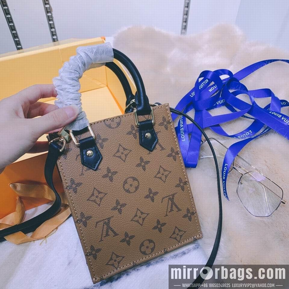 1:1 Louis Vuitton Bags Petit Sac Plat M69846 ss