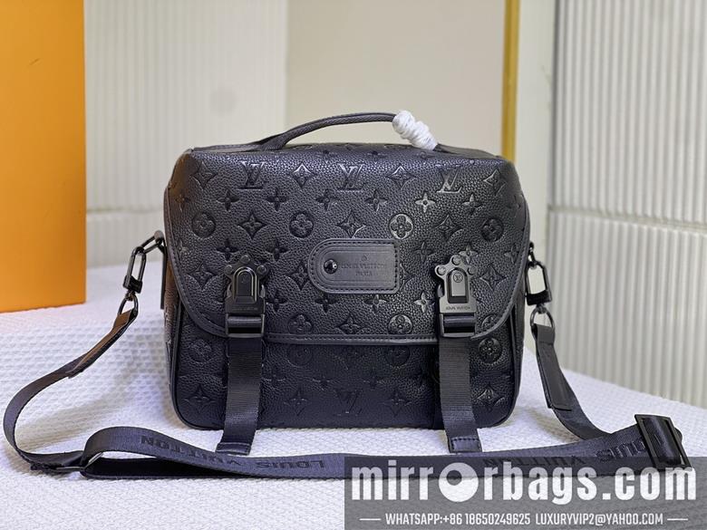 1:1 Louis Vuitton Bags Trail M46972 31x22x11cm ss