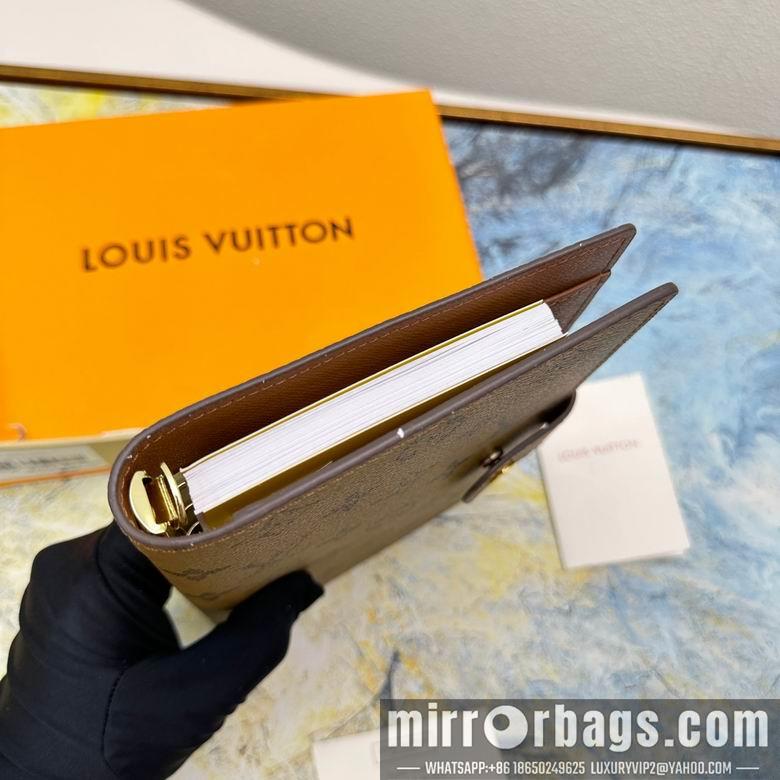 1:1 Louis Vuitton Bags M20004 14X18cm ZC 7